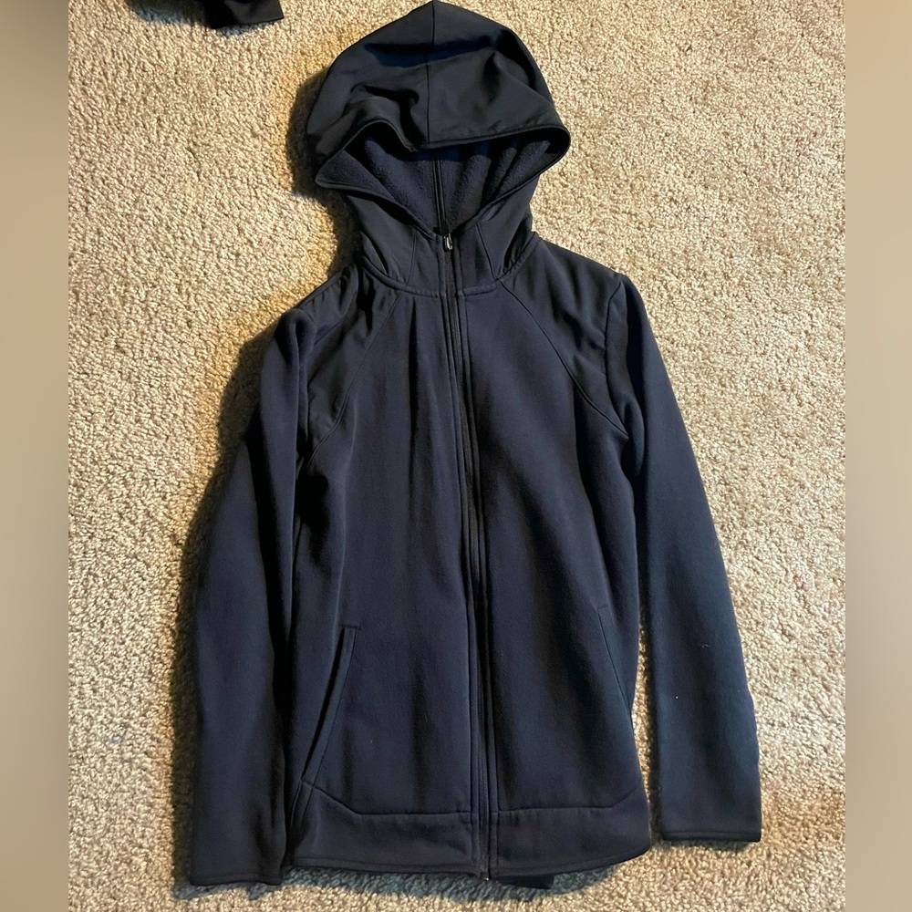 Kids all black zip up
